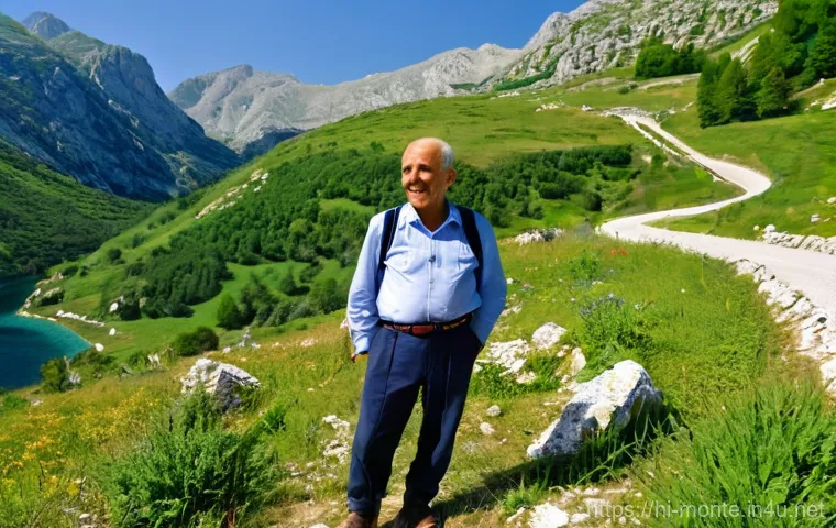 몬테네그로어 기본 회화 - **만에서 전통 몬테네그로 요리 즐기기**
    몬테네그로 코토르 만을 내려다보는 매력적인 야외 카페 테라스로, 맑고 푸른 바다와 배경의 웅장한 산이 펼쳐져 있습니다. 카페에는 ...